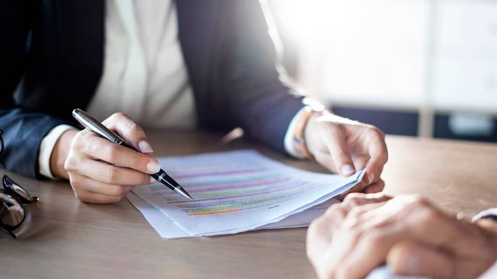 Contract vs. Direct Hire: What’s Best for the Role You Need?